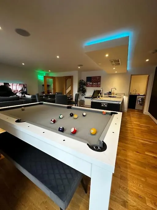 Stunning & Fun 4 Bed Home In The Heart Of Brighton
